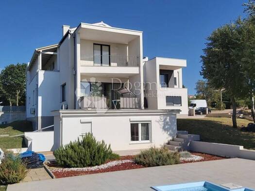 Einfamilienhaus zum Kauf 1.150.000 € 13 Zimmer 469 m² Poreč Poreč 52440