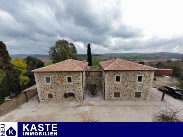 Haus zum Kauf 1.700.000 € 12 Zimmer 450 m² 10.000 m² Grundstück Manciano 58014