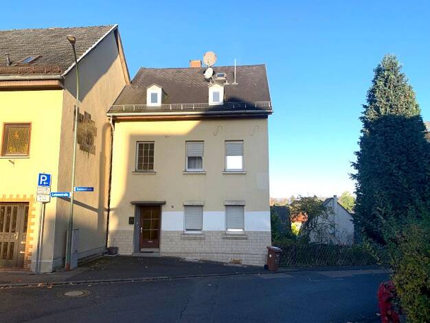 Mehrfamilienhaus zum Kauf 189.000 € 11 Zimmer 184 m² 219 m² Grundstück Höhr-Grenzhausen 56203