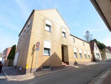 Einfamilienhaus zum Kauf provisionsfrei 298.000 € 7 Zimmer 208 m² 409 m² Grundstück Meldorf 25704