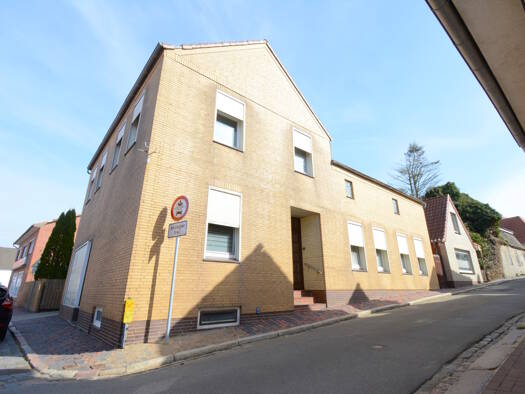 Einfamilienhaus zum Kauf provisionsfrei 279.000 € 7 Zimmer 208 m² 409 m² Grundstück Meldorf 25704