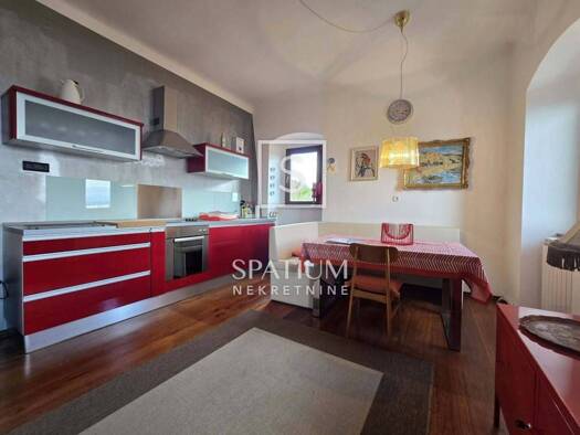 Wohnung zur Miete 850 € 3 Zimmer 80 m² 1. Geschoss Pobri, Opatija - Okolica Pobri, Volosko