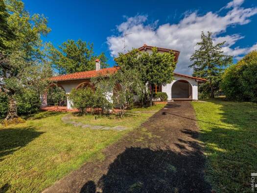 Haus zum Kauf 700.000 € 5 Zimmer 230 m² 2.500 m² Grundstück frei ab sofort Reggello