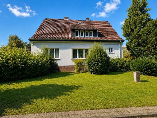 Einfamilienhaus zum Kauf 389.500 € 7 Zimmer 172,8 m² 1.150 m² Grundstück Barsinghausen Barsinghausen 30890