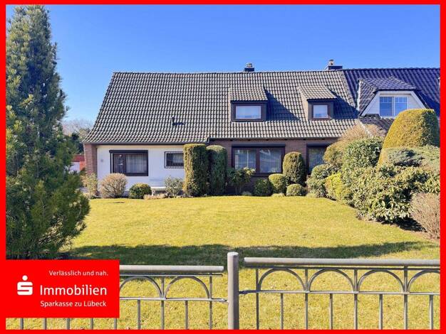 Doppelhaushälfte zum Kauf 399.900 € 5 Zimmer 123 m² 693 m² Grundstück Stockelsdorf 23617