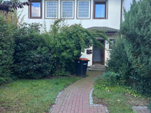 Einfamilienhaus zur Miete 1.900 € 5 Zimmer 118 m² 330 m² Grundstück frei ab sofort Henstedt-Ulzburg 24558
