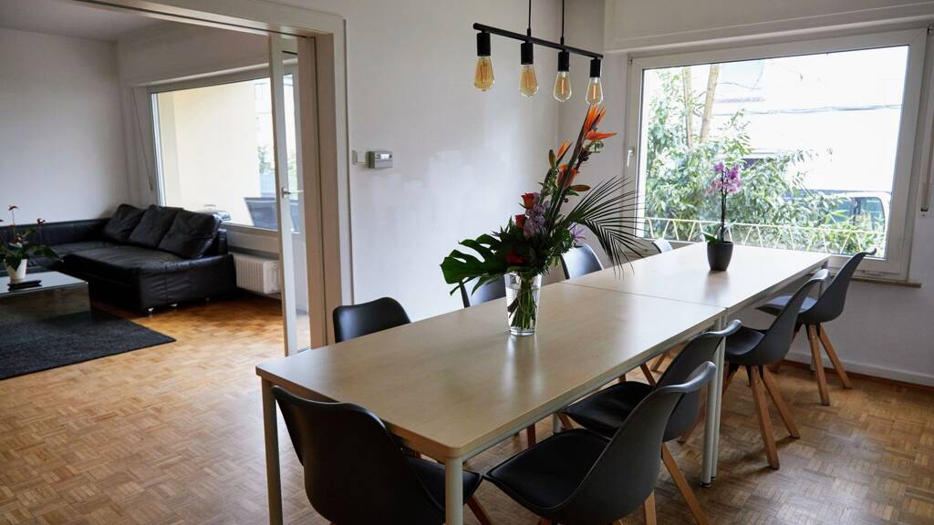 Einfamilienhaus zur Miete 4.000 € 7 Zimmer 240 m² 735 m² Grundstück frei ab sofort Bischofsheimer Weg 13 Waldheim Offenbach am Main 63075