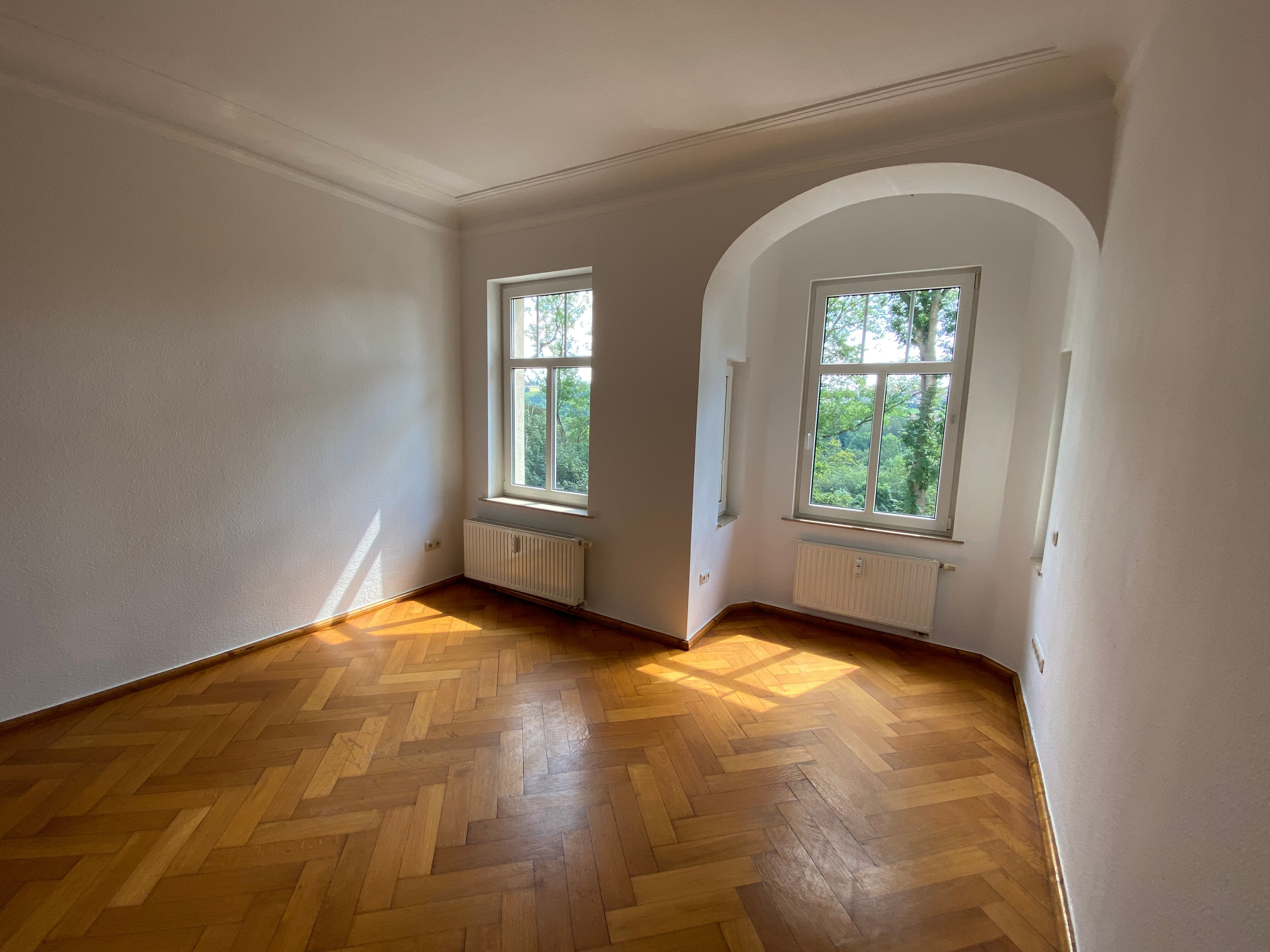 Apartment zur Miete 250 € 2 Zimmer 50,5 m²<br/>Wohnfläche 2.<br/>Geschoss Ernst-Thälmann-Str. 45 Mylau Mylau 08499