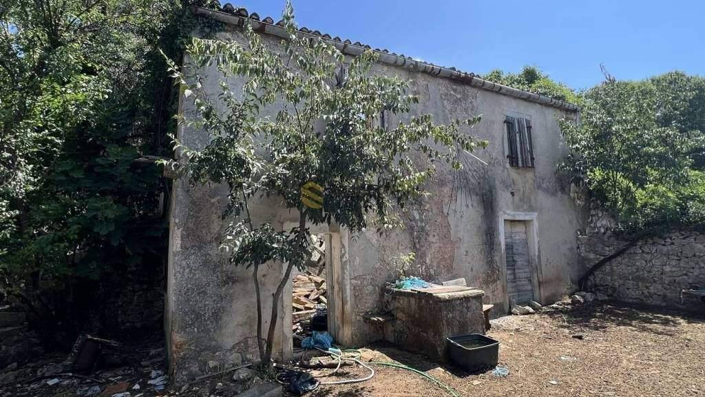 Haus zum Kauf 1.000 m² Vrh i Zapad