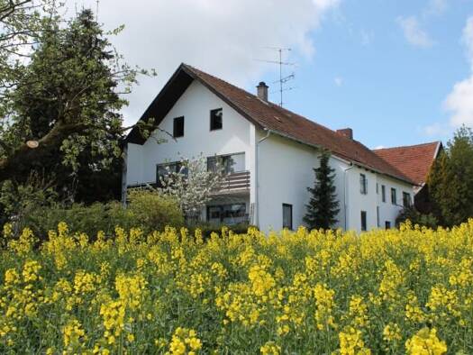 Doppelhaushälfte zur Miete 1.250 € 4 Zimmer 160 m² 400 m² Grundstück frei ab 15.05.2026 Am Osterberg 7a Hemhausen Au in der Hallertau 84072