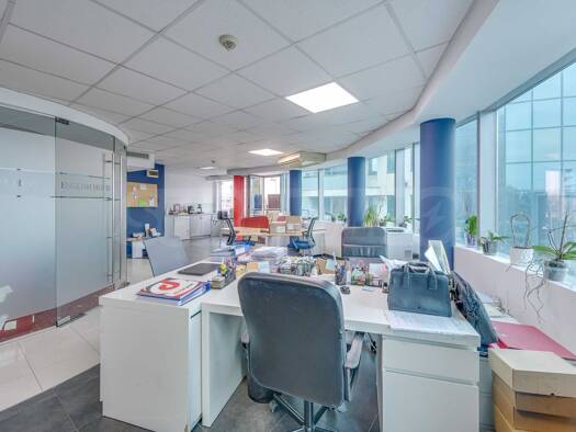 Bürofläche zum Kauf 355.320 € 3 Zimmer Sofia