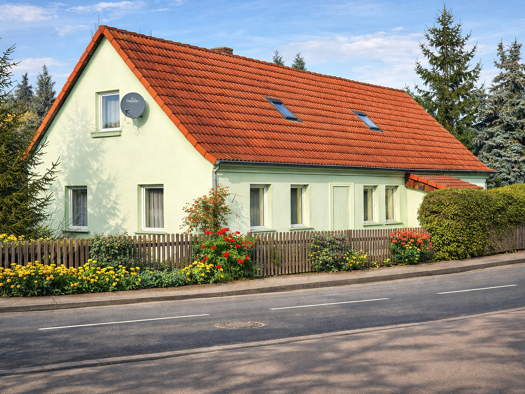 Einfamilienhaus zum Kauf 219.000 € 7 Zimmer 145 m² 1.535 m² Grundstück frei ab sofort Bornaer Straße 27 Kitzscher 04567