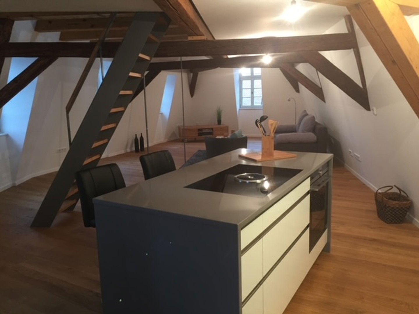 Wohnung zur Miete 1.350 € 2 Zimmer 92 m²<br/>Wohnfläche 2.<br/>Geschoss Kronberg Kronberg 61476