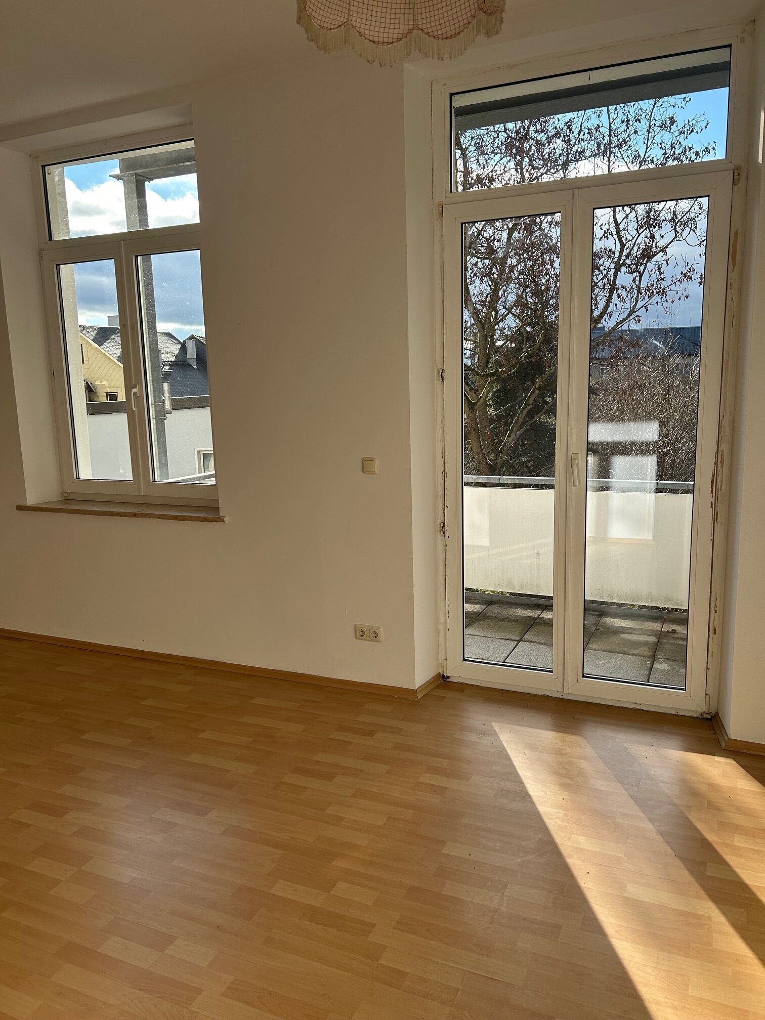 Wohnung zur Miete 240 € 1 Zimmer 41 m²<br/>Wohnfläche EG<br/>Geschoss ab sofort<br/>Verfügbarkeit Sonneberg Sonneberg 96515