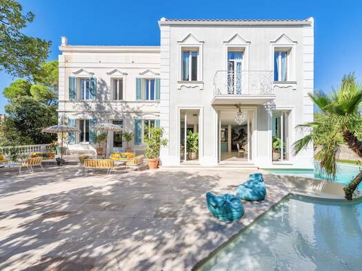 Einfamilienhaus zum Kauf 5.500.000 € 750 m² 2.400 m² Grundstück Le Faron-Fort-Rouge TOULON 83000