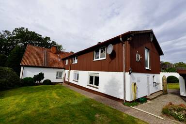 Mehrfamilienhaus zum Kauf 659.000 € 9 Zimmer 297 m² 2.871 m² Grundstück Kakenstorf Kakenstorf 21255