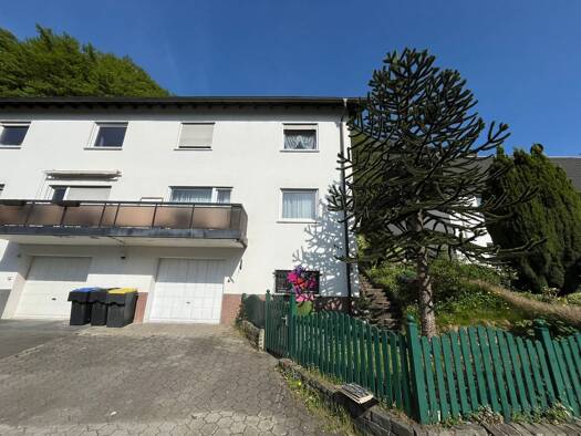 Doppelhaushälfte zum Kauf 199.000 € 7 Zimmer 163 m² 837 m² Grundstück Plettenberg Plettenberg 58840