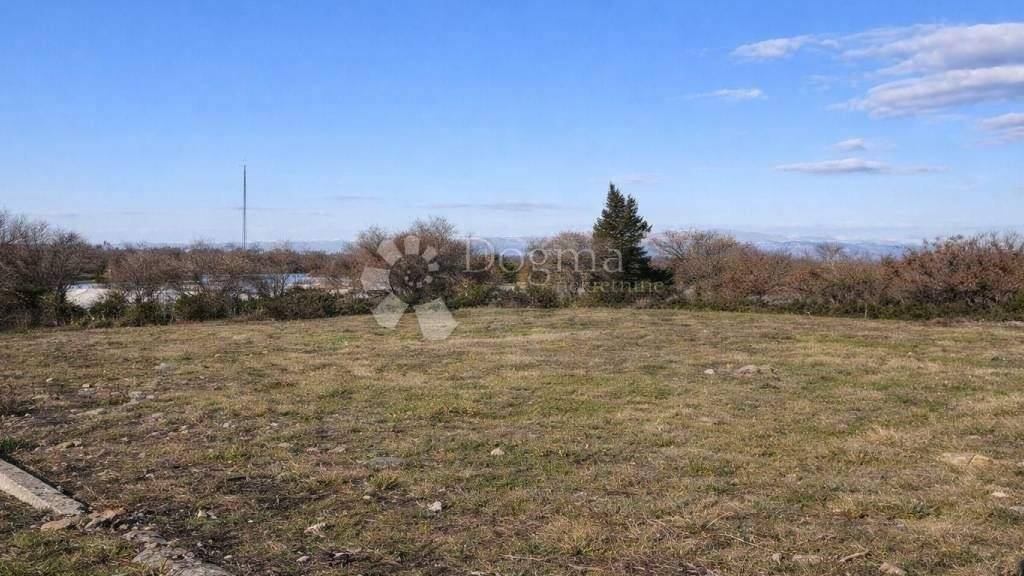 Land-/Forstwirtschaft zum Kauf 118.470 € Sukosan