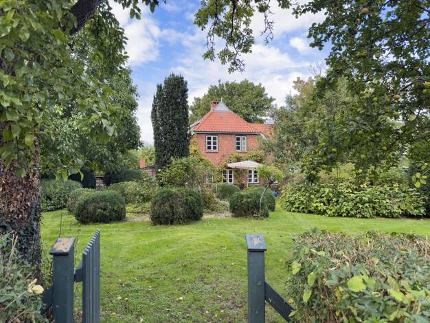 Haus zum Kauf 730.000 € 8 Zimmer 248 m² 2.300 m² Grundstück Satjendorf Panker 24321