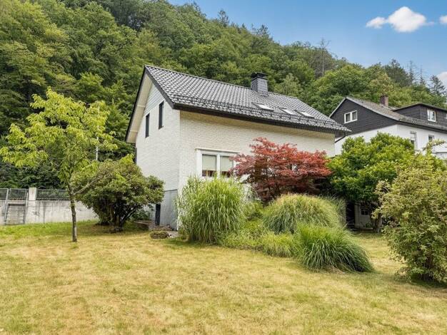 Einfamilienhaus zum Kauf 249.400 € 4,5 Zimmer 149 m² 679 m² Grundstück Rotthausen Schalksmühle 58579