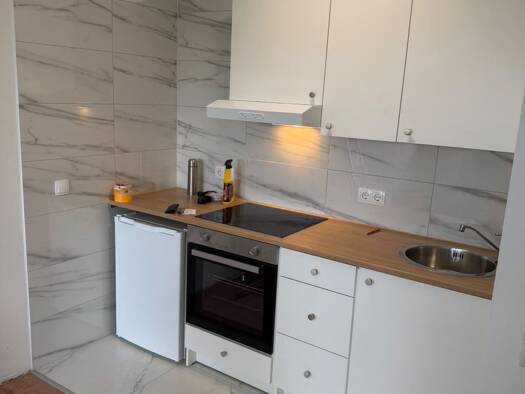 Wohnung zur Miete 650 € 1 Zimmer 36 m² Geschoss 2/15 frei ab sofort Büchenbach Erlangen 91056