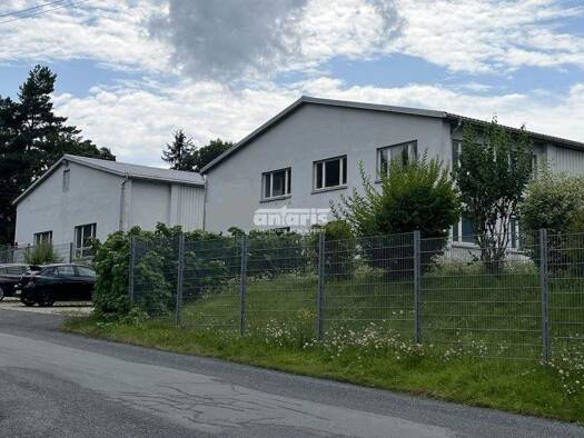 Lagerhalle zur Miete 1.851 m² Lagerfläche teilbar ab 1.851 m² Gehren Ilmenau OT Gehren 98694