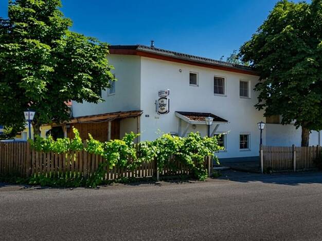 Gewerbeobjekt zum Kauf provisionsfrei als Kapitalanlage geeignet 650.000 € 1.213 m² 1.213 m² Grundstück Reitherstraße 7 St. Pantaleon 5120