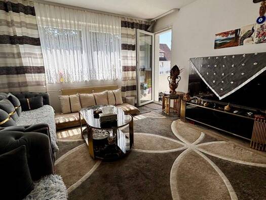 Wohnung zum Kauf 179.000 € 4 Zimmer 87 m² 1. Geschoss Hinter den Höfen 31 Rosdorf 37124