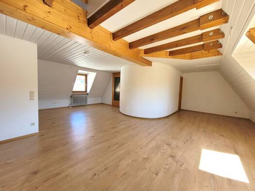 Maisonette zur Miete 800 € 4 Zimmer 98 m² 3. Geschoss frei ab 01.10.2026 Geisingen Geisingen 78187