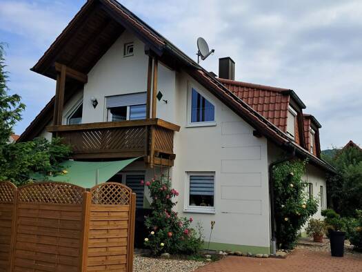 Haus zum Kauf 749.000 € 8 Zimmer 210 m² 569 m² Grundstück Seigendorf Hirschaid 96114