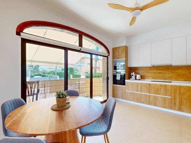 Doppelhaushälfte zum Kauf provisionsfrei 275.000 € 4 Zimmer 117 m² 139 m² Grundstück Roses 17480