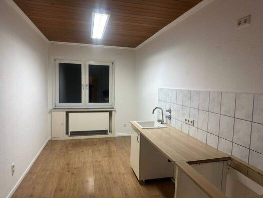 Wohnung zur Miete 640 € 2 Zimmer 65 m² frei ab sofort Bonner Straße 23 Holthausen Düsseldorf 40589