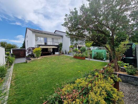 Doppelhaushälfte zur Miete 1.820 € 4 Zimmer 140 m² 442 m² Grundstück frei ab 01.05.2026 Neuburger Straße 10 Ingolstadt 85049