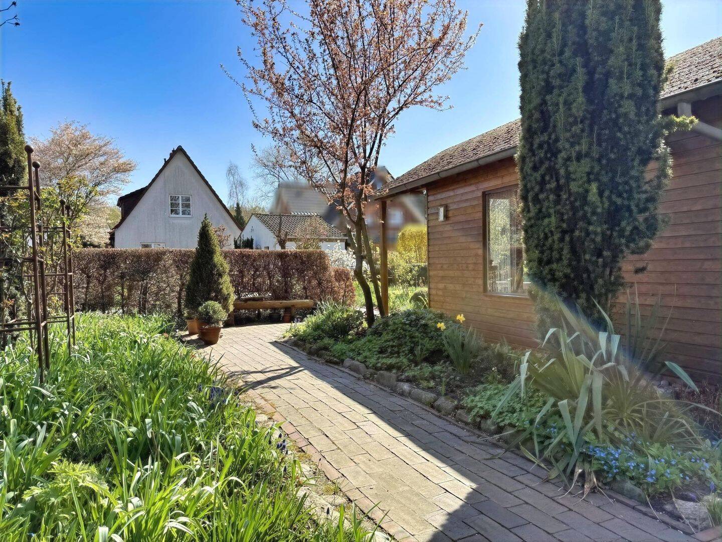 Einfamilienhaus zum Kauf - Mehr