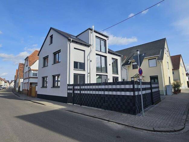 Einfamilienhaus zum Kauf provisionsfrei 598.000 € 5 Zimmer 167 m² 163 m² Grundstück Speyerer Straße 25 Neuhofen 67141