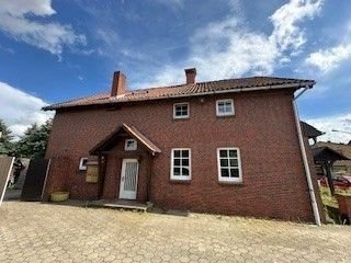 Mehrfamilienhaus zum Kauf 460.000 € 13 Zimmer 360 m²<br/>Wohnfläche 1.853 m²<br/>Grundstück Toppenstedt Toppenstedt 21442