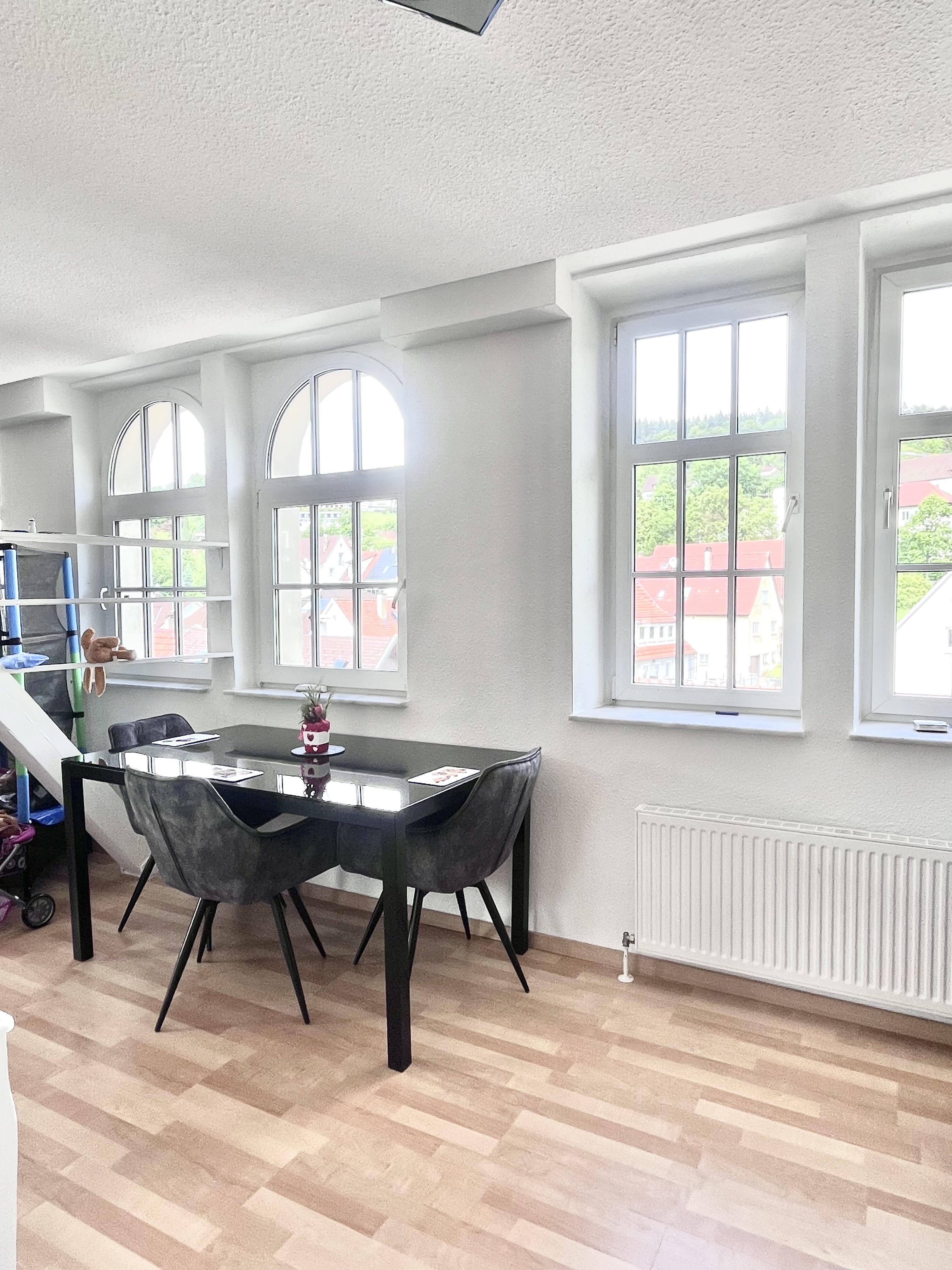 Wohnung zum Kauf 95.000 € 2,5 Zimmer 69 m²<br/>Wohnfläche 3.<br/>Geschoss Tailfingen Albstadt-Tailfingen 72461