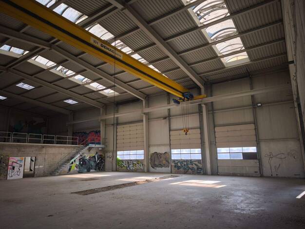 Lagerhalle zum Kauf provisionsfrei 1.075.000 € 3.600 m² Lagerfläche teilbar ab 5.000 m² Schrägweg Kleinliebenau Schkeuditz 04435