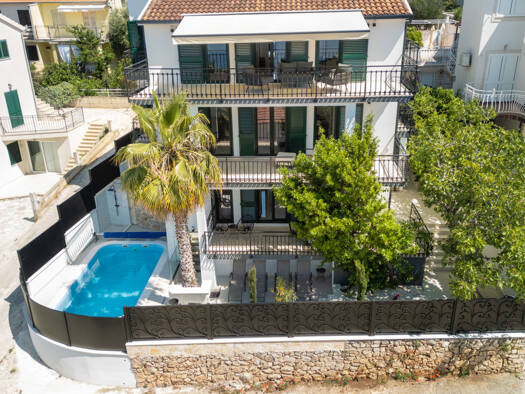 Villa zum Kauf 1.500.000 € 11 Zimmer 390 m² 347 m² Grundstück Žedno