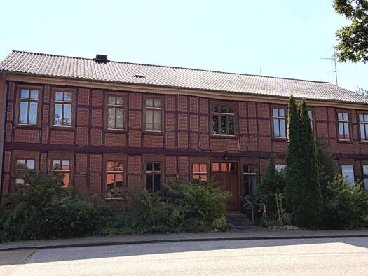 Mehrfamilienhaus zum Kauf provisionsfrei 229.000 € 16 Zimmer 400 m² 20.315 m² Grundstück frei ab 01.10.2026 Bauernstraße 2 Dähre Dähre 29413