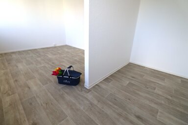 Wohnung zur Miete 340 € 2 Zimmer 57,5 m² 3. Geschoss Irkutsker Straße 83 Kappel 821 Chemnitz 09119