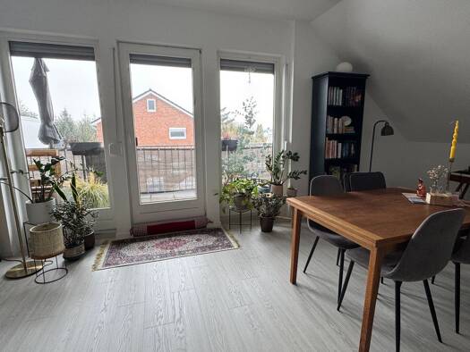 Wohnung zur Miete 690 € 2,5 Zimmer 81 m² Geschoss 1/1 frei ab 01.04.2026 Achim 28832