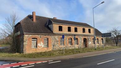 Bauernhaus zum Kauf provisionsfrei 66.000 € 6 Zimmer 210 m² 1.442 m² Grundstück Möllenhagen Möllenhagen 17219