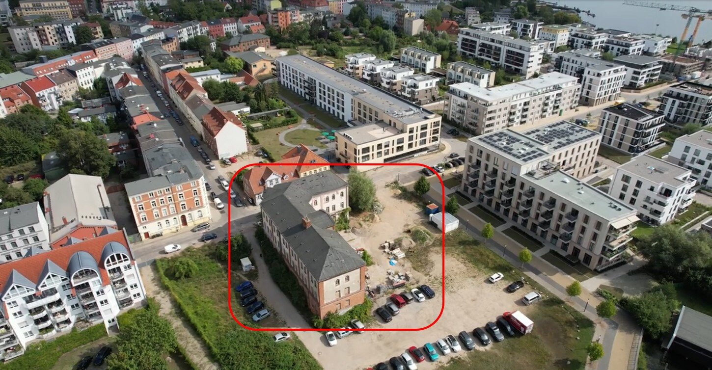 Wohnung zur Miete 1.205 € 2 Zimmer 75,3 m²<br/>Wohnfläche 01.04.2025<br/>Verfügbarkeit Werdervorstadt Schwerin 19055