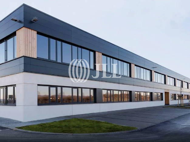 Lagerhalle zur Miete provisionsfrei 6,80 € 4.583 m² Lagerfläche teilbar ab 1.000 m² Großsachsenheim Sachsenheim 74343