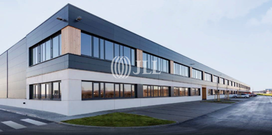 Lagerhalle zur Miete provisionsfrei 6,80 € 4.583 m² Lagerfläche teilbar ab 1.000 m² Großsachsenheim Sachsenheim 74343