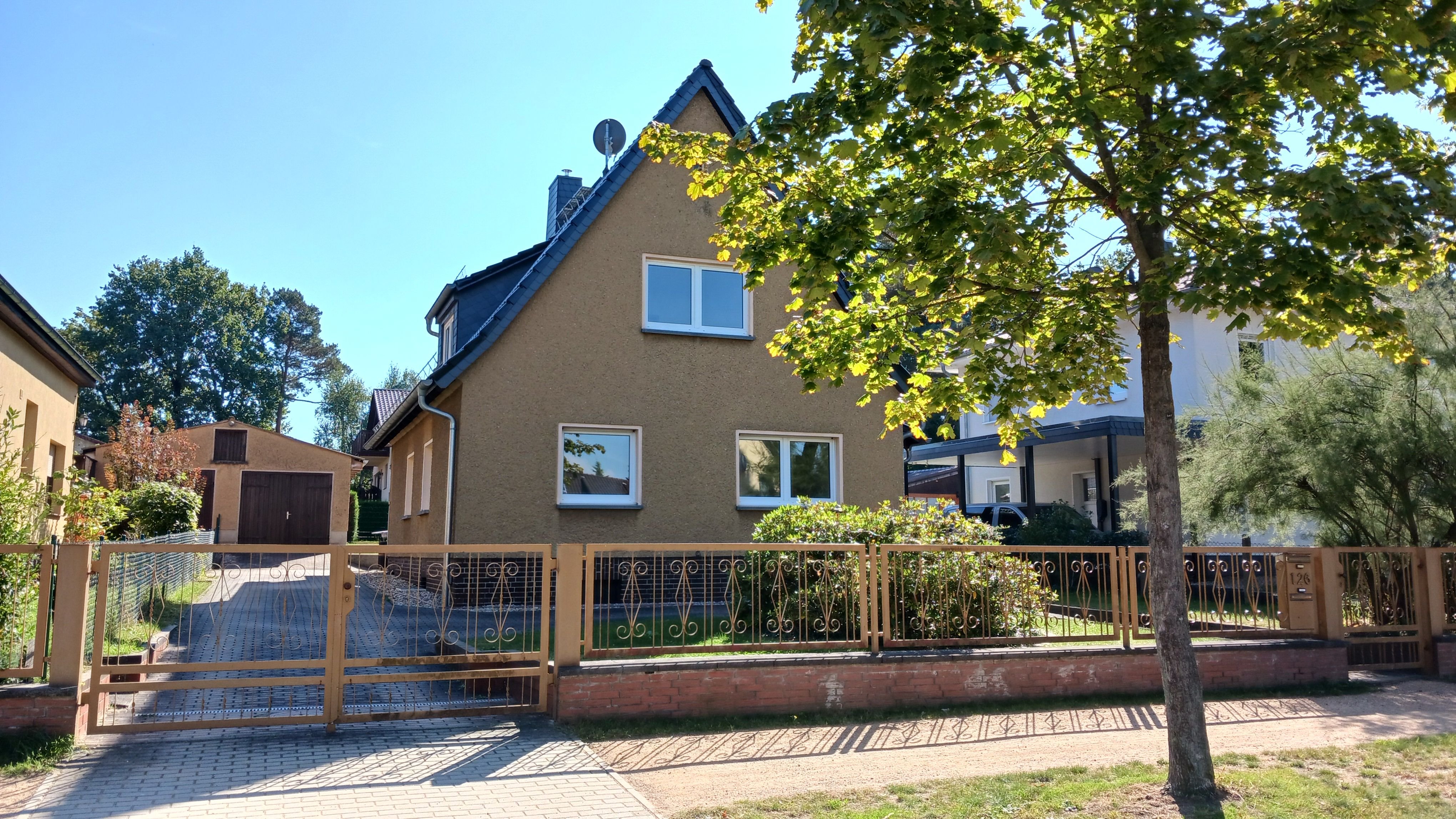 Mehrfamilienhaus zum Kauf provisionsfrei 640.000 € 5,5 Zimmer 120 m²<br/>Wohnfläche 640 m²<br/>Grundstück ab sofort<br/>Verfügbarkeit Rosa-Luxemburg-Str. Schulzendorf 15732