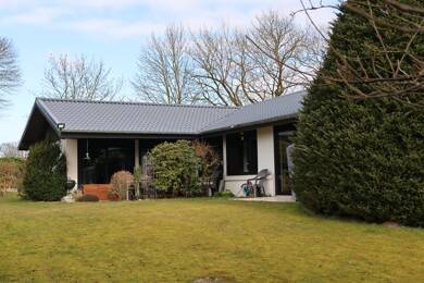 Haus zum Kauf 480.000 € 4 Zimmer 142 m² 1.100 m² Grundstück Kakenstorf Kakenstorf 21255