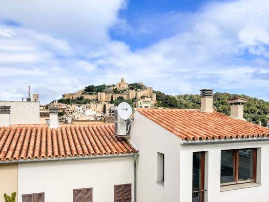 Stadthaus zur Miete - Erstbezug 2.000 € 4 Zimmer 105 m² 173 m² Grundstück Capdepera 07580