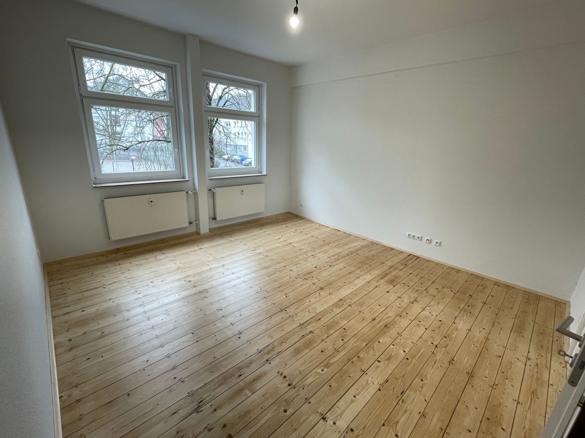 Wohnung zur Miete 765 € 4 Zimmer 89,9 m²<br/>Wohnfläche 1.<br/>Geschoss 01.02.2025<br/>Verfügbarkeit Harkortstr. 47 Holsterhausen Essen 45145